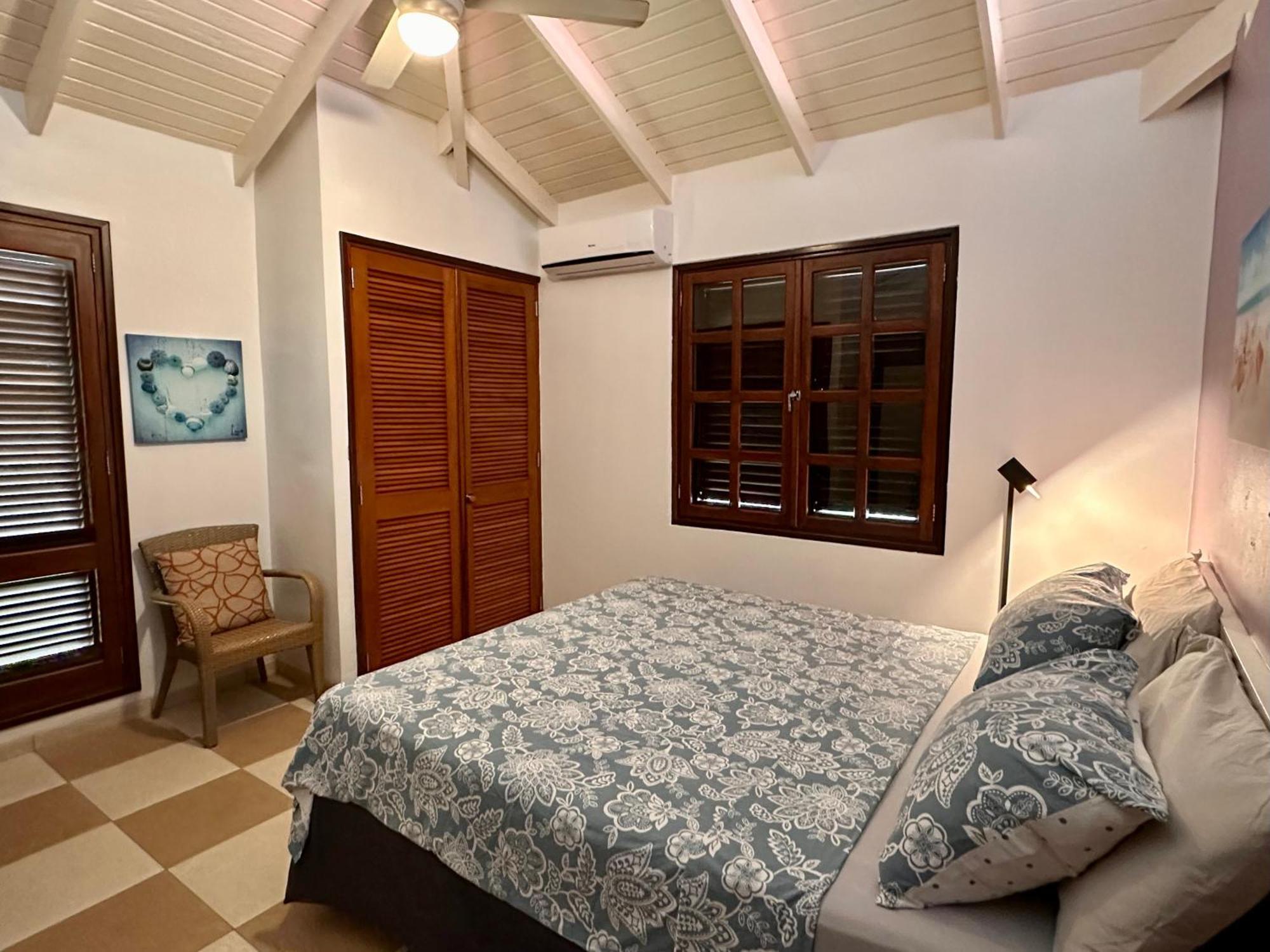 Blue Bay Beach Villas & Apartments エクステリア 写真